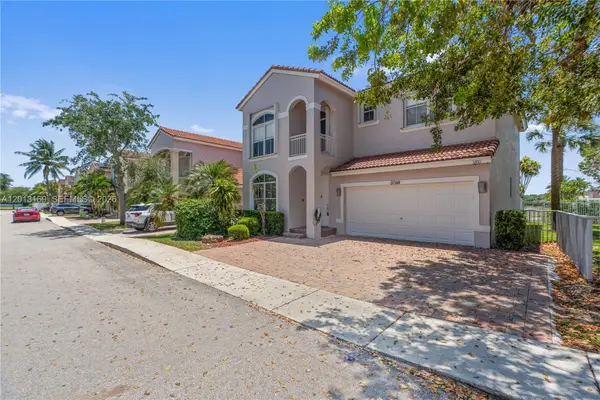3760 SW 51st St, Hollywood, FL 33312