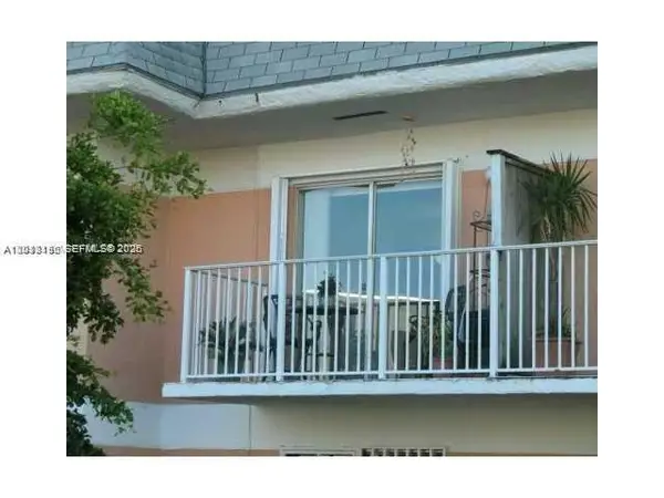 260 NW 107th Ave #207, Miami, FL 33172