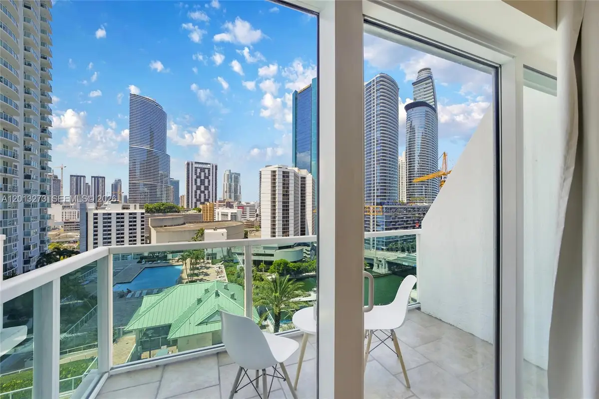 41 SE 5th St #1003, Miami, FL 33131 - #1