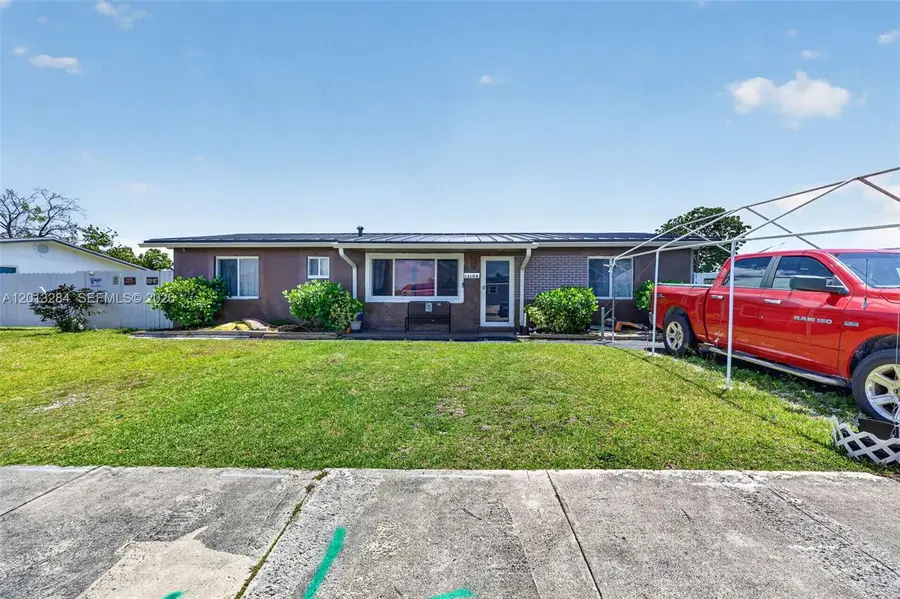 15104 SW 304th Ter, Homestead, FL 33033 - #2