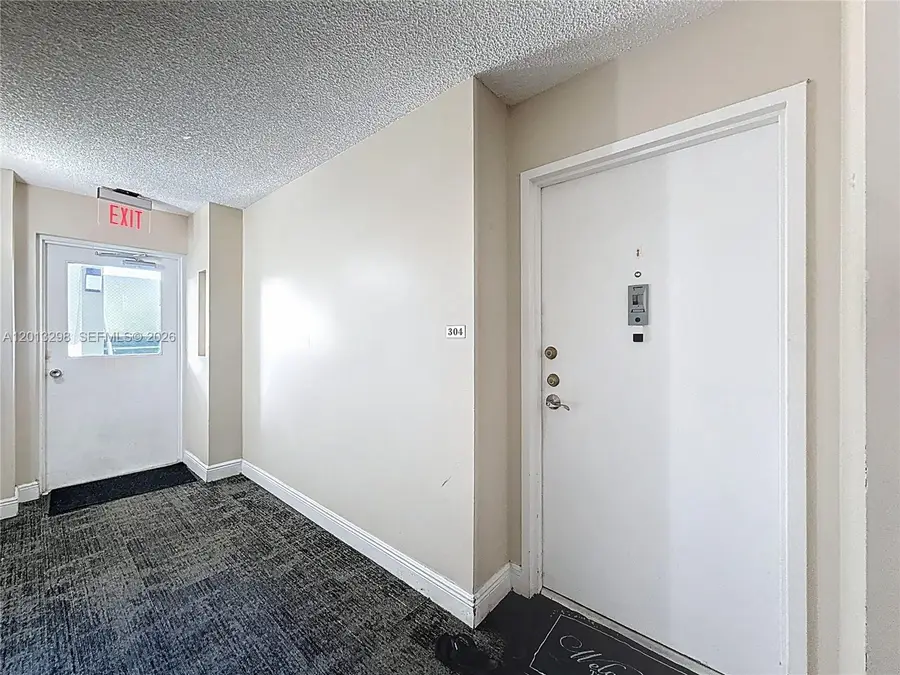 2751 Taft St #304, Hollywood, FL 33020 - #2