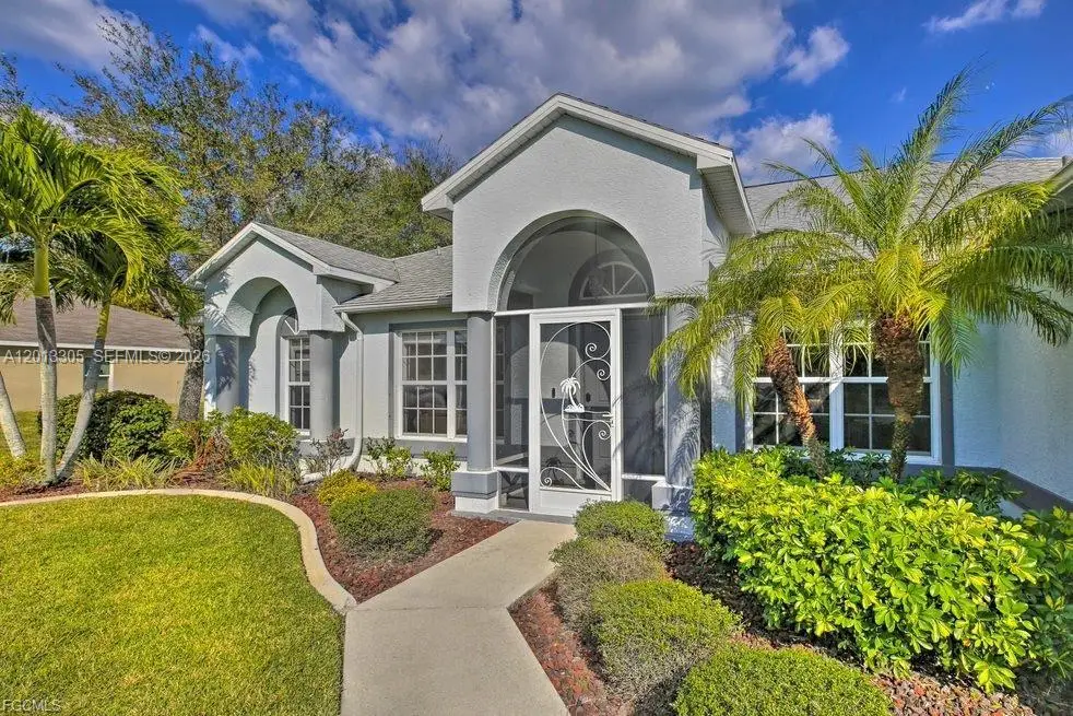 3223 Se Santa Barbara Pl, Cape Coral, FL 33904 - #1