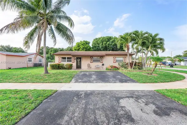 7201 SW 4th St, North Lauderdale, FL 33068