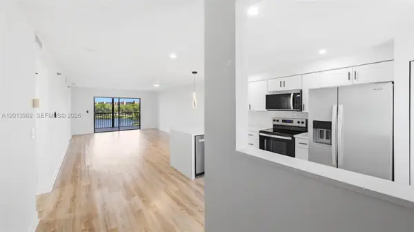 2232 N Cypress Bend Dr #507, Pompano Beach, FL 33069