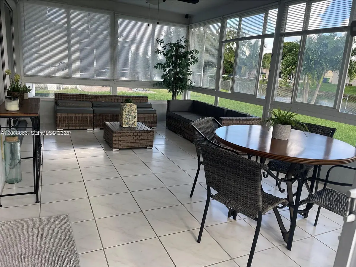 9590 NW 24th Pl, Sunrise, FL 33322 - #1
