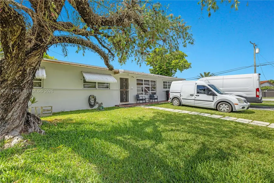 10370 SW 44th St, Miami, FL 33165 - #3