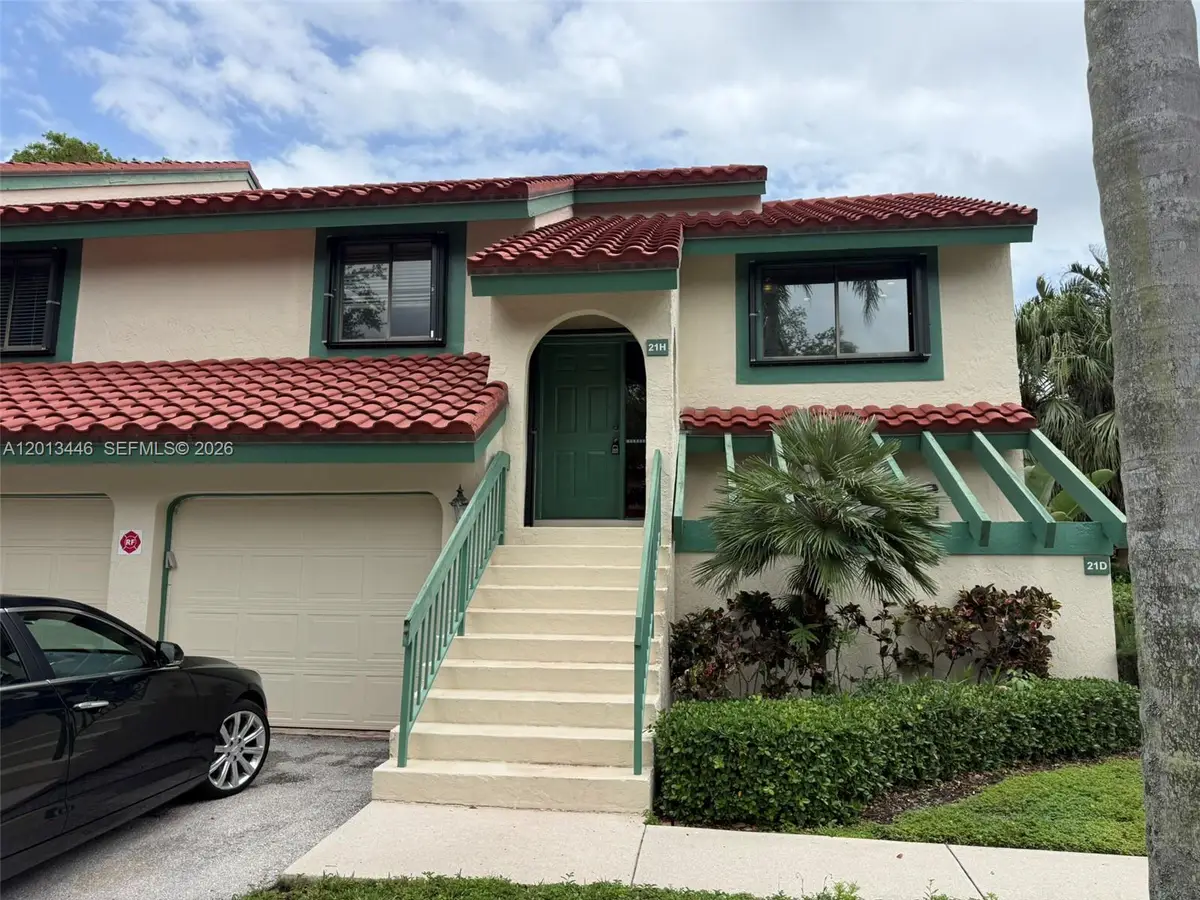 21 Lexington Ln W #H, Palm Beach Gardens, FL 33418 - #1
