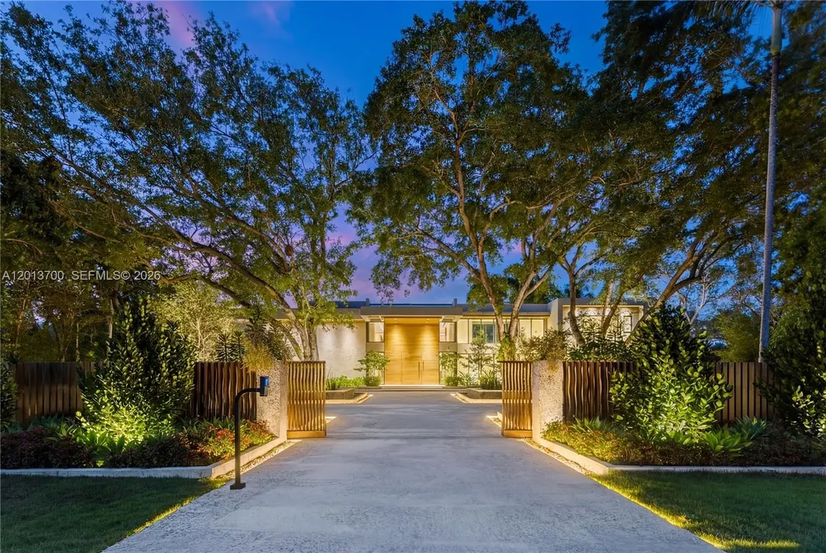 6701 SW 101st St, Pinecrest, FL 33156 - #1