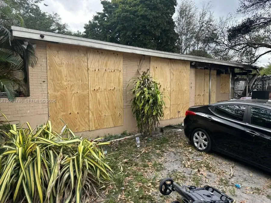 3910 SW 34th Ave, West Park, FL 33023 - #2