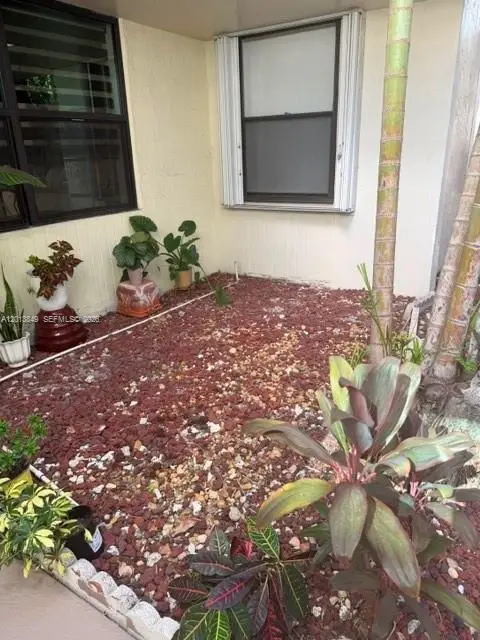 20381 NE 30th Ave #118-7, Aventura, FL 33180