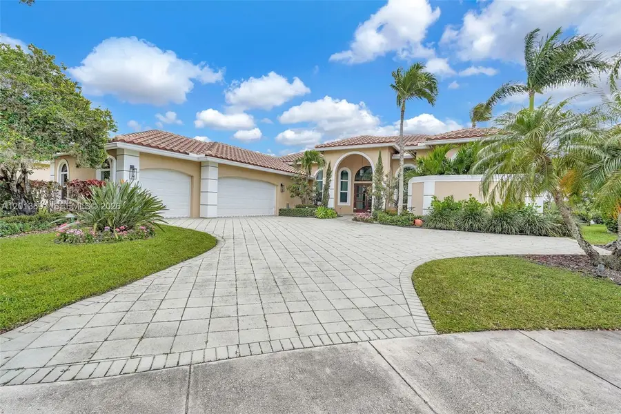 2715 Edgewater Court, Weston, FL 33332 - #2