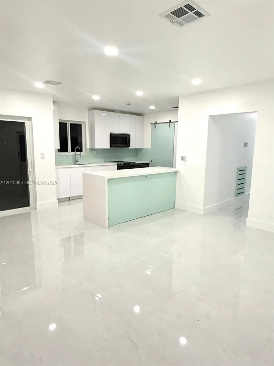 321 N 69th Ave, Hollywood, FL 33024 - #3