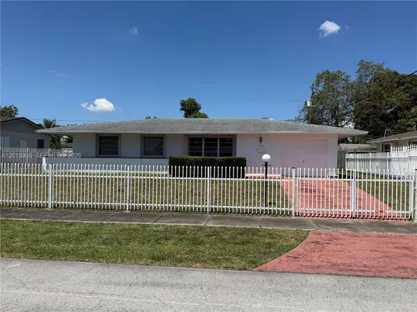 16220 SW 101st Ave, Miami, FL 33157