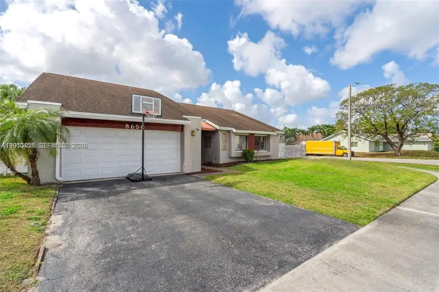 8650 NW 46th Ct, Lauderhill, FL 33351 - #3