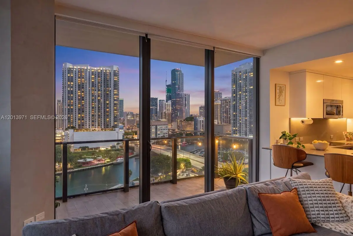 88 SW 7th St #1012, Miami, FL 33130 - #1