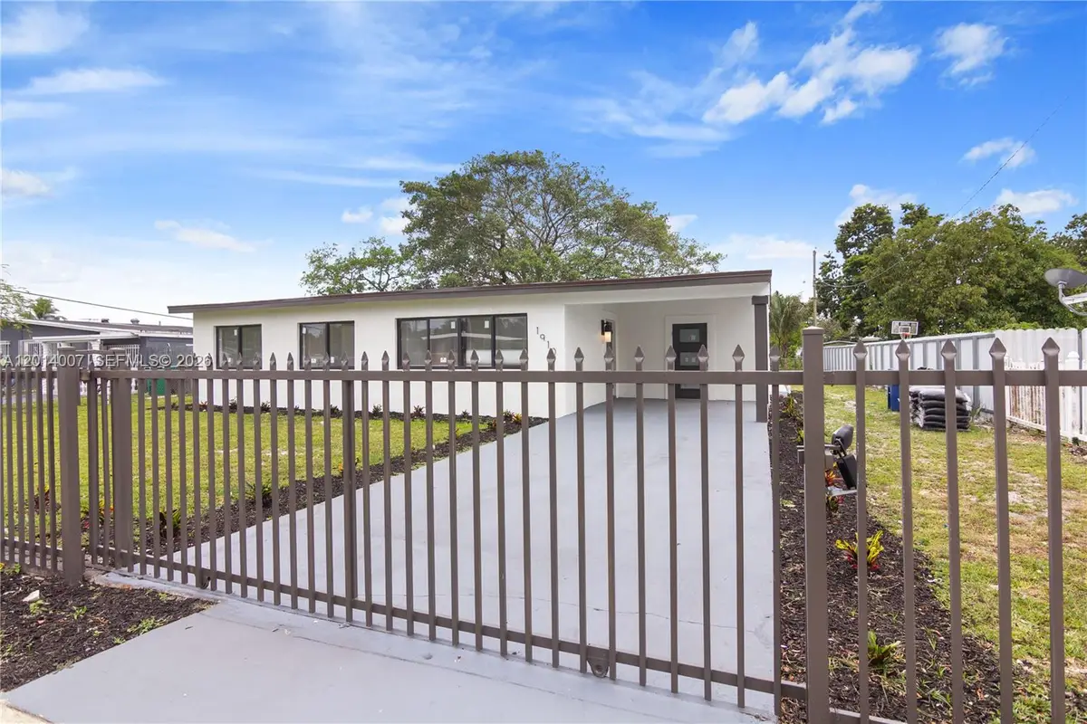1910 NW 134th St, Miami, FL 33167 - #1
