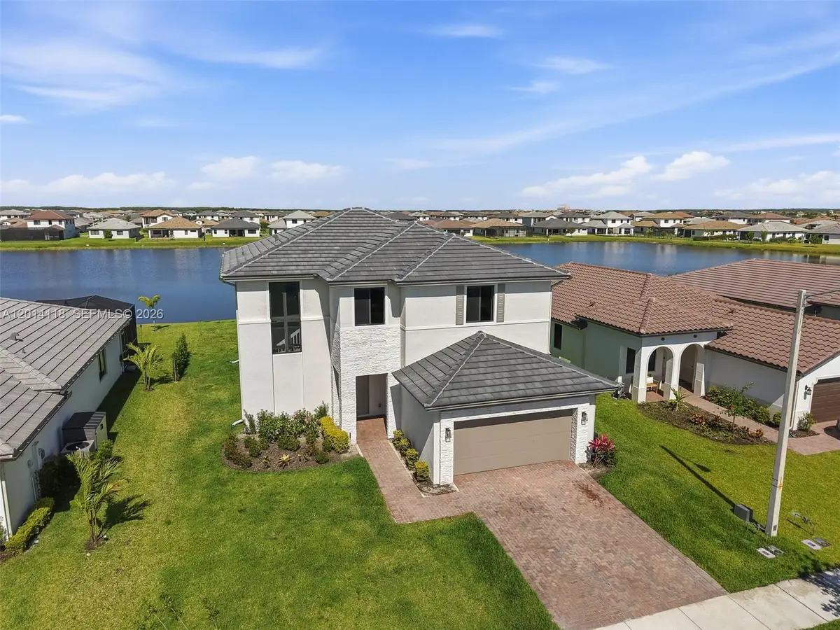 5023 Ofanto, Avenue Maria, FL 34142 - #1