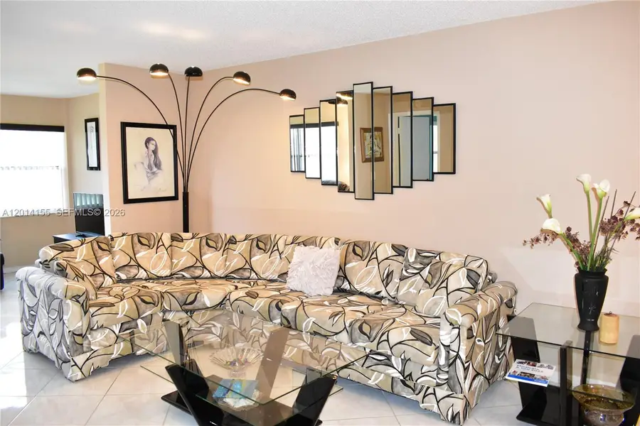 9541 Sunrise Lakes Blvd #204, Sunrise, FL 33322 - #3