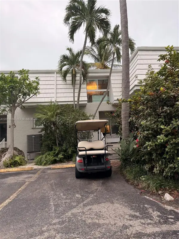 232 Sea View Dr #108, Key Biscayne, FL 33149