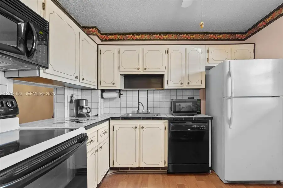 100 Berkley Rd #106, Hollywood, FL 33024 - #3