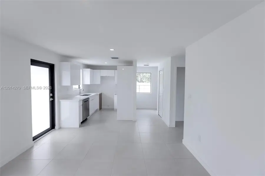 9151 NW 32 Ave, Miami, FL 33147 - #2