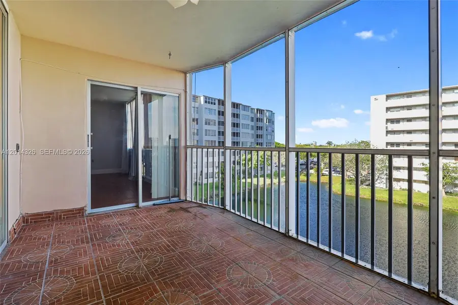 1770 NE 191st St #411-1, Miami, FL 33179 - #3