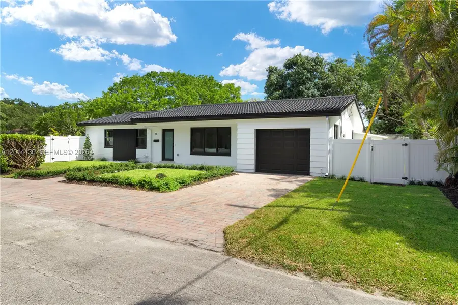 10 NW 100th St, Miami Shores, FL 33150 - #2