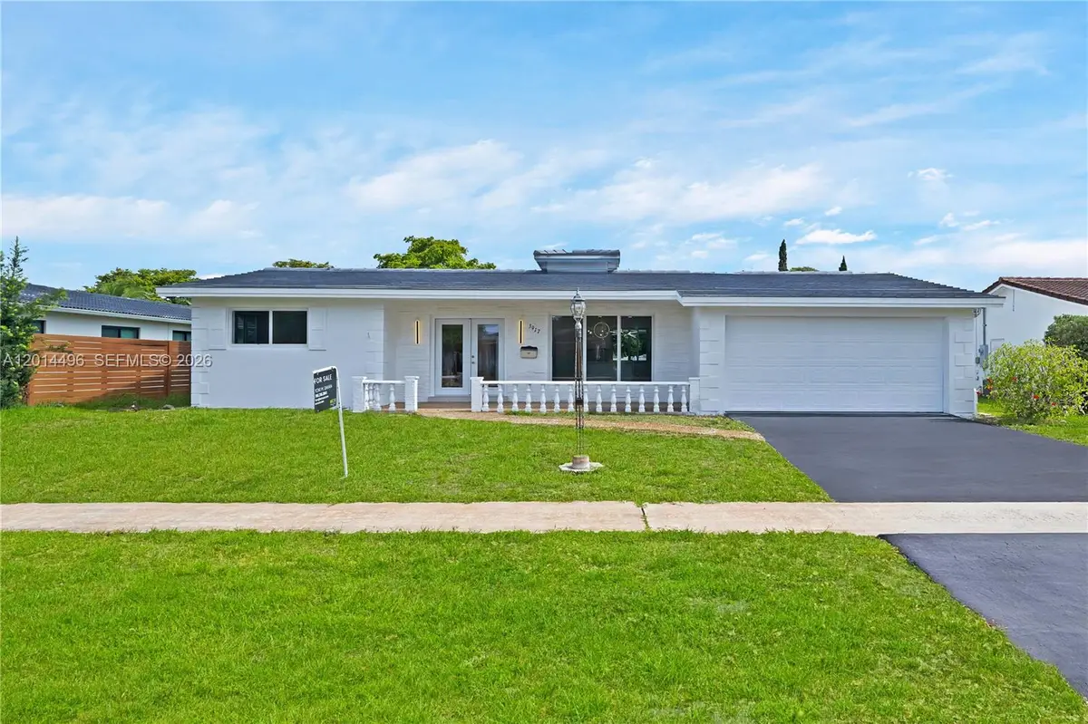 3917 Adams St, Hollywood, FL 33021 - #1