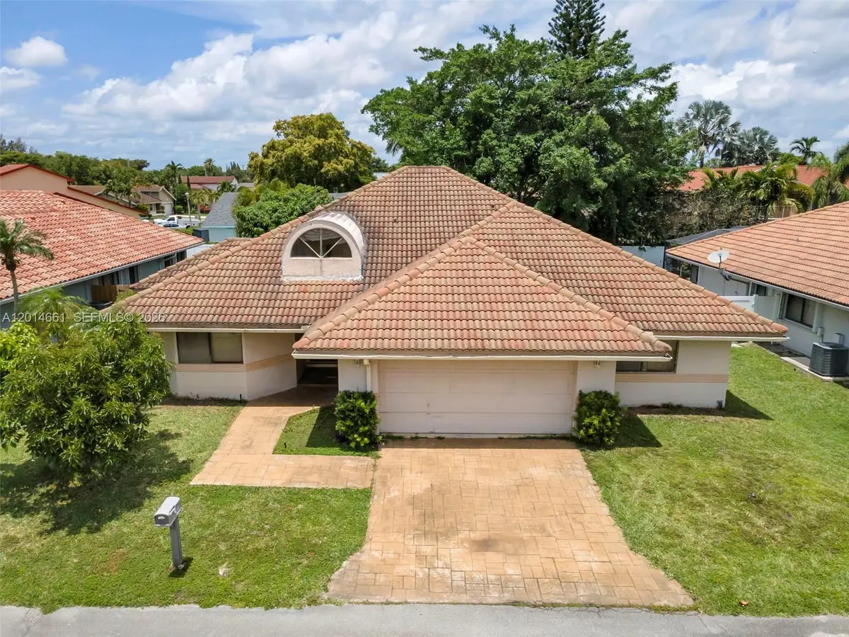 7451 NW 40th St, Lauderhill, FL 33319 - #1