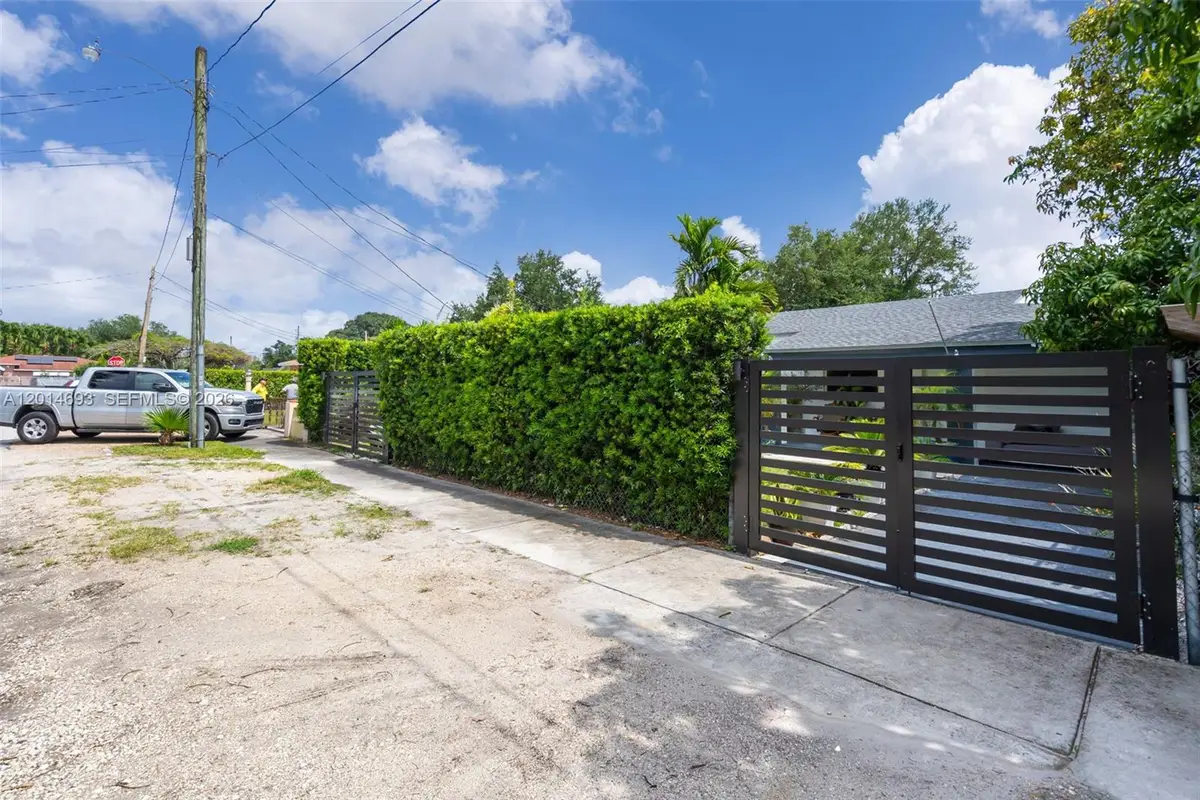 2222 NW 105th St, Miami, FL 33147 - #1