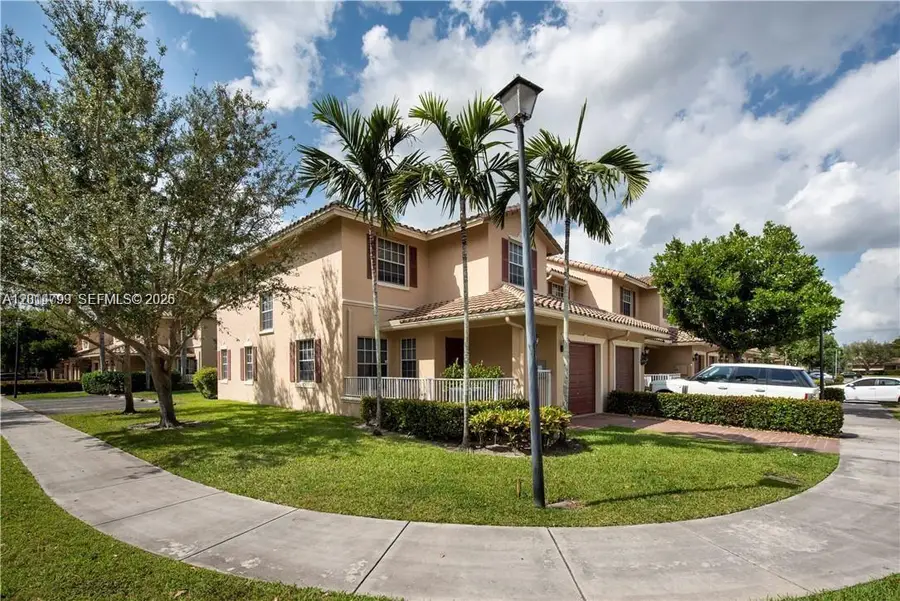 3371 Lakeside Dr #27, Davie, FL 33328 - #3