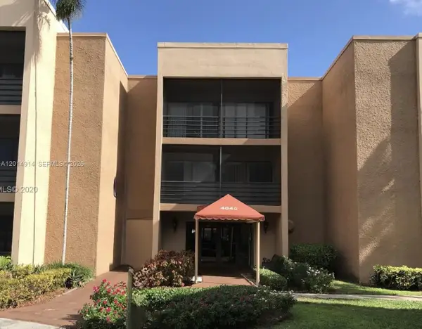 4040 N Hills Dr #20, Hollywood, FL 33021