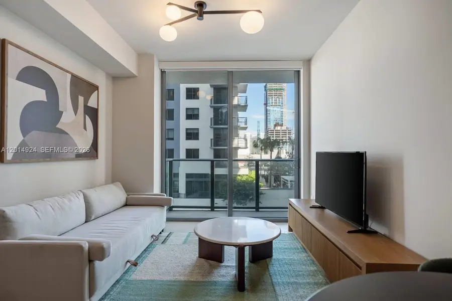 11 NE 6th #1210, Miami, FL 33132 - #3