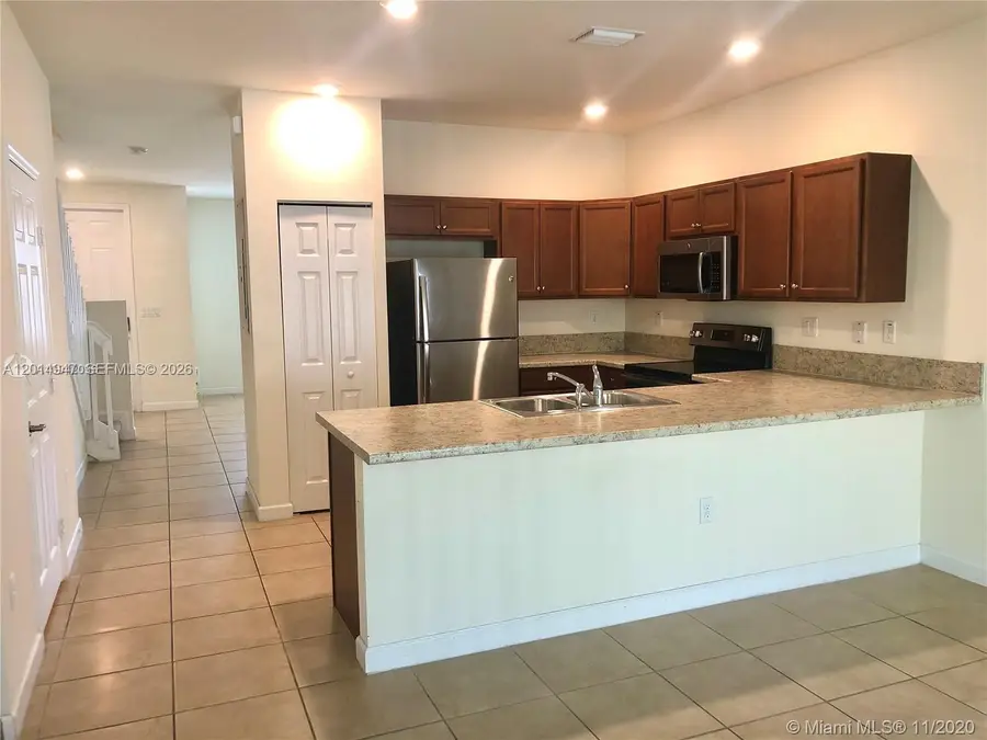 9213 W 33rd Way, Hialeah, FL 33018 - #3