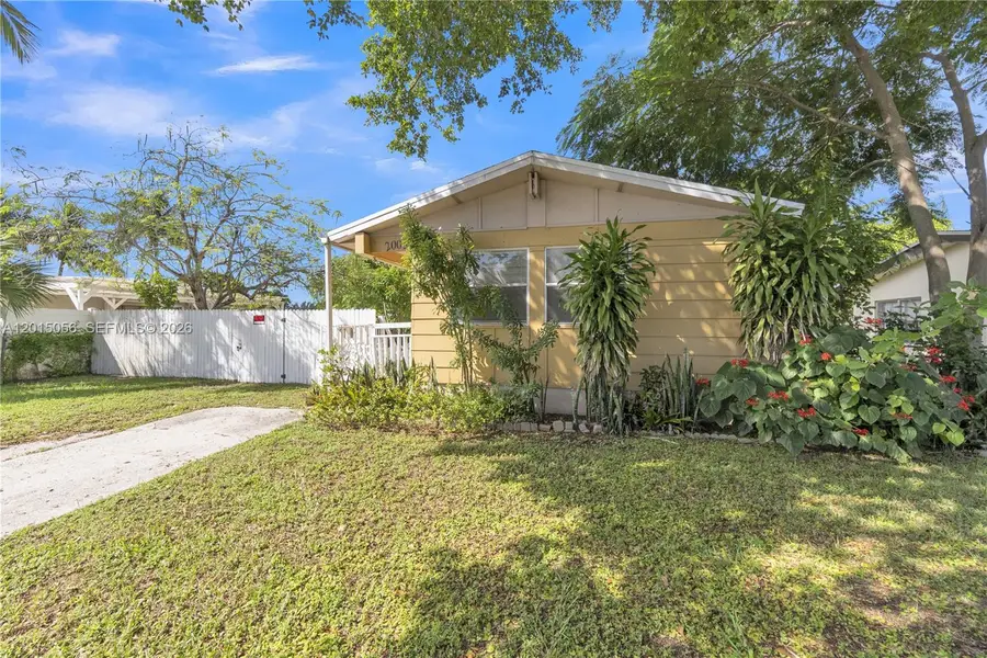 2005 NW 11th Ave, Fort Lauderdale, FL 33311 - #3