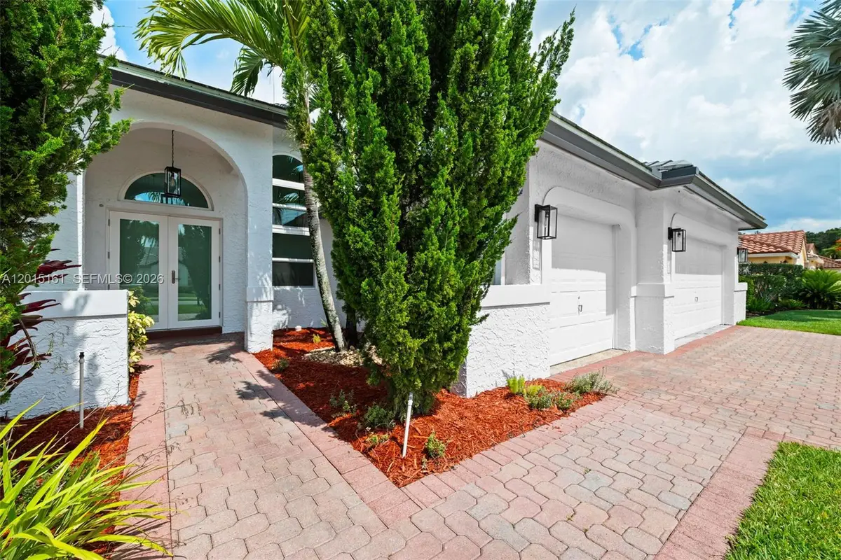 3292 Ridge Trce, Davie, FL 33328 - #1