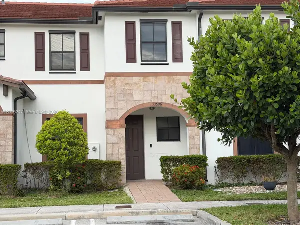 10606 W 33rd Way #10606, Hialeah, FL 33018