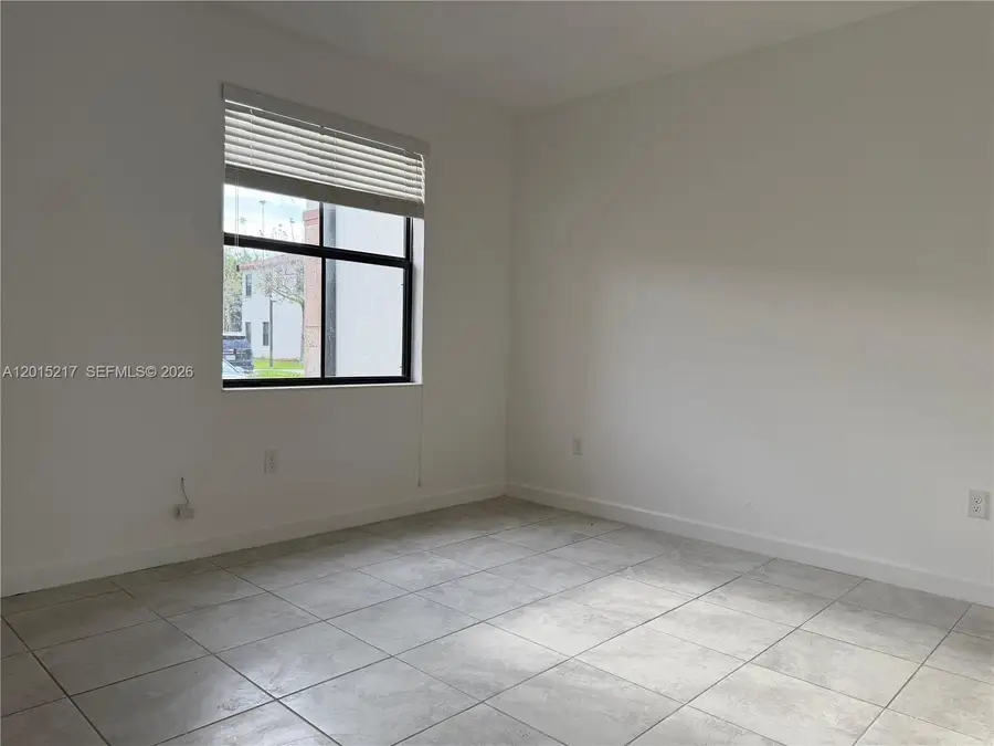 10606 W 33rd Way #10606, Hialeah, FL 33018 - #3