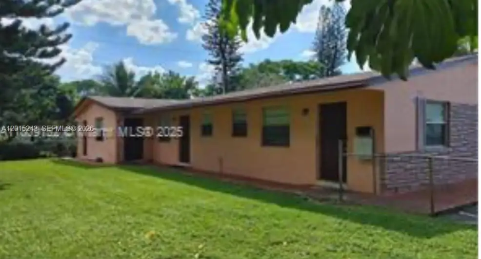 5210 NW 16th St, Lauderhill, FL 33313 - #1