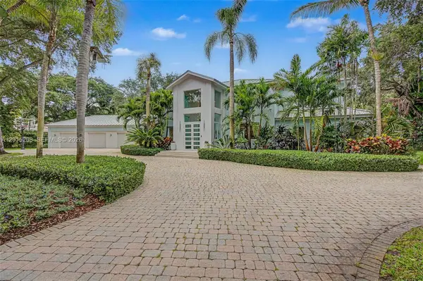 5790 SW 96th St, Pinecrest, FL 33156