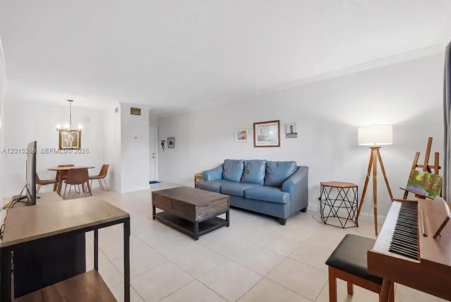 2426 SE 17th Cswy #303A, Fort Lauderdale, FL 33316 - #2