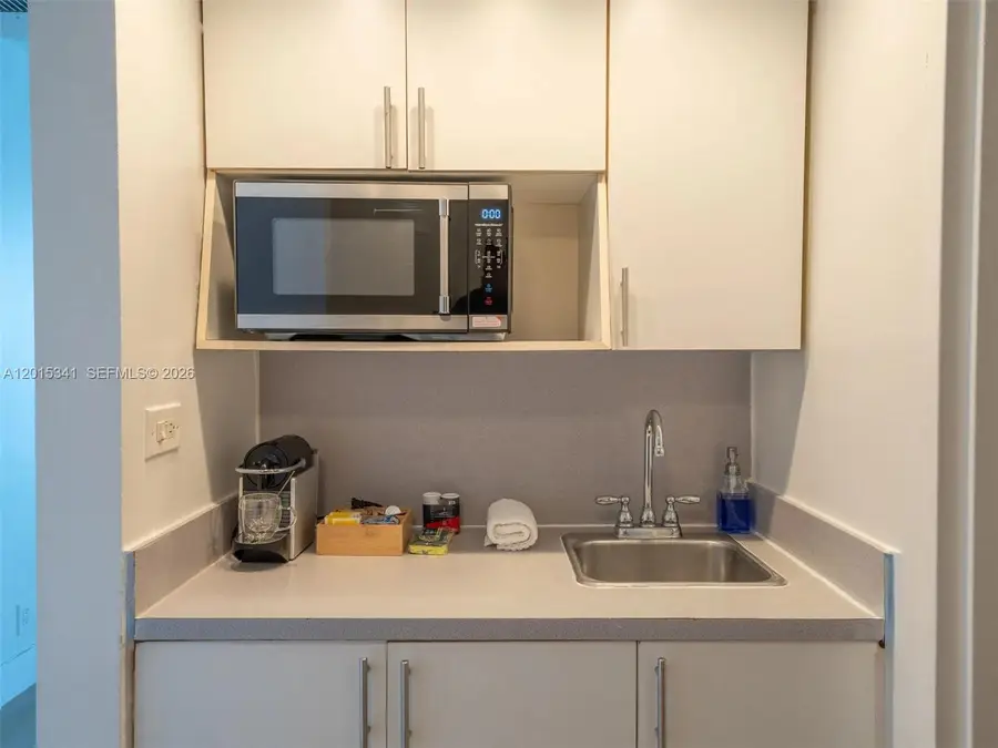 5445 Collins Ave #1718, Miami Beach, FL 33140 - #3