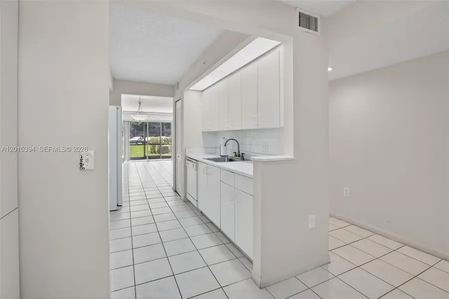 700 SW 137th Ave #110H, Pembroke Pines, FL 33027 - #3