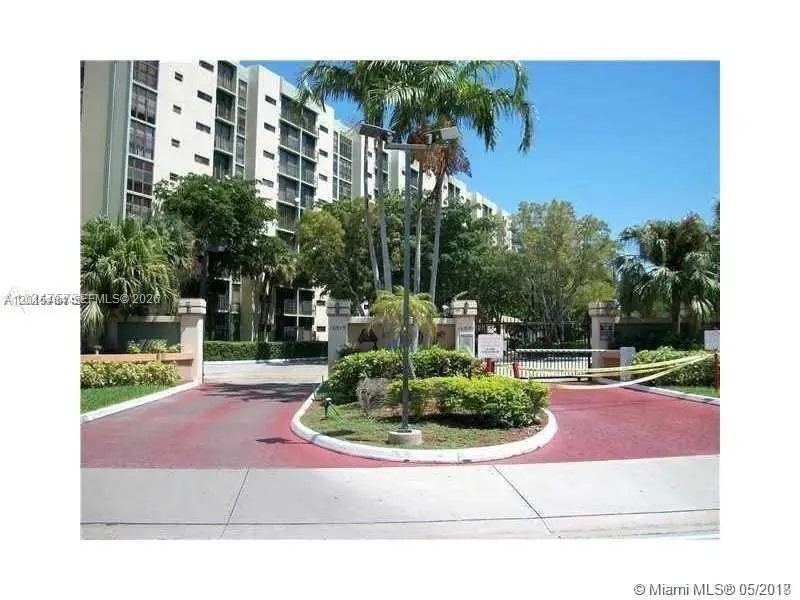 17021 N Bay Rd #625, Sunny Isles Beach, FL 33160 - #2
