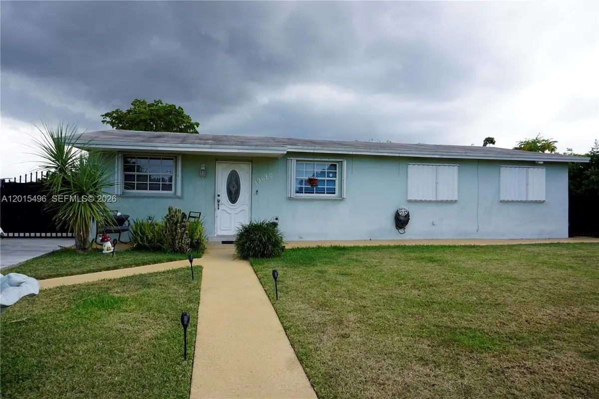 19680 SW 121st Ave, Miami, FL 33177 - #1