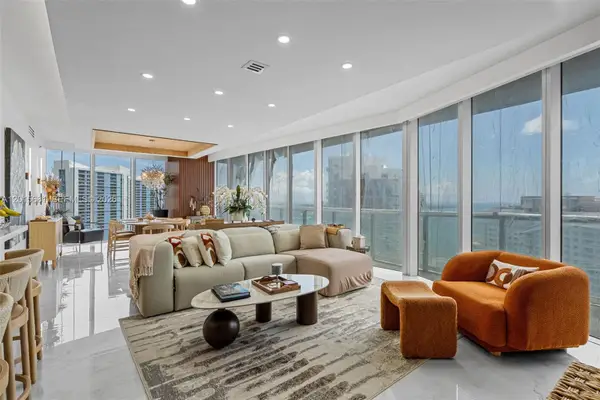 465 Brickell Ave #3301, Miami, FL 33131