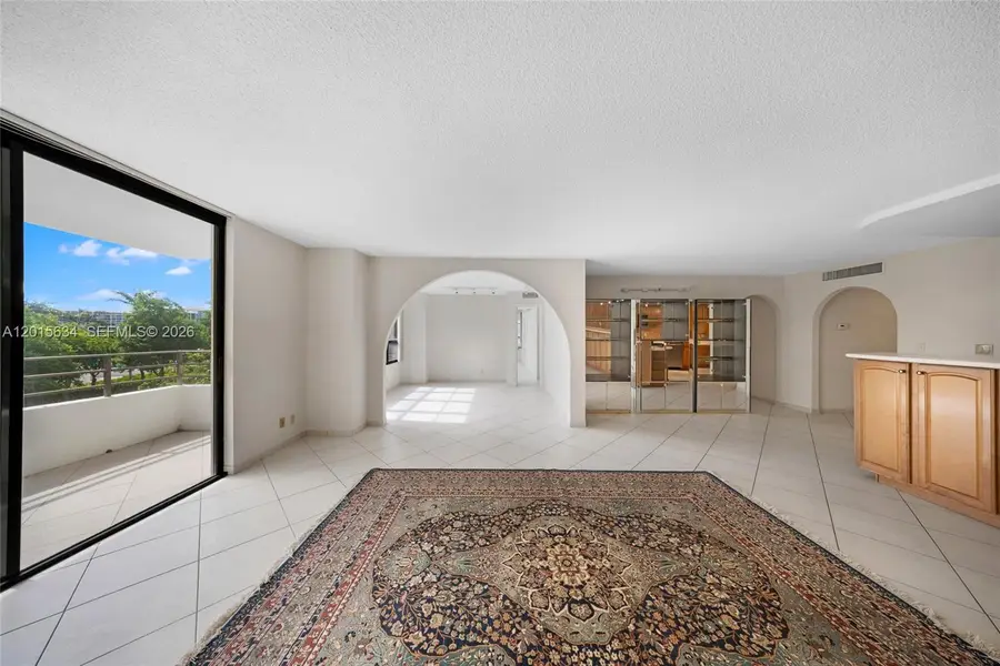 600 Three Islands Blvd #212, Hallandale Beach, FL 33009 - #3