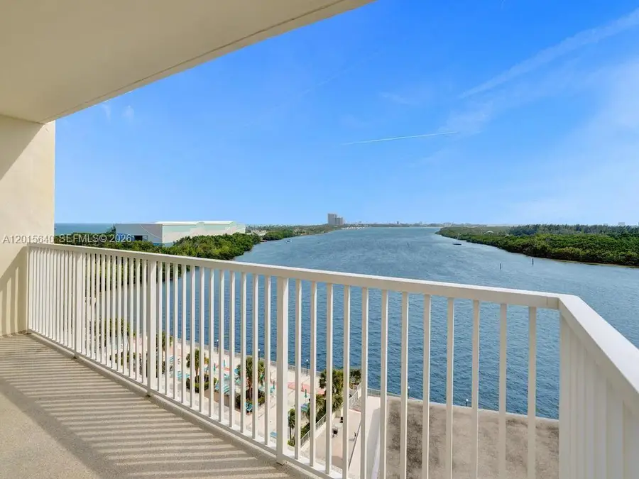 300 Bayview Dr #906, Sunny Isles Beach, FL 33160 - #2