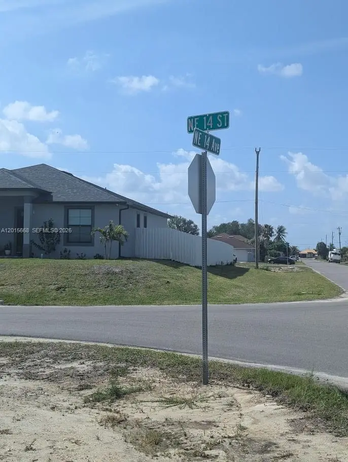 1402 NE 14 Ave, Cape Coral, FL 33909 - #3