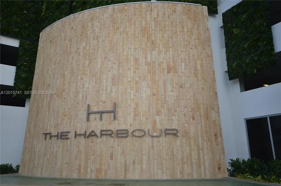 16385 Biscayne Blvd #519, North Miami Beach, FL 33160 - #3